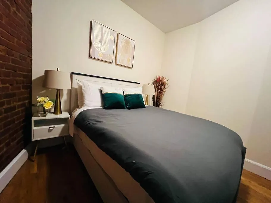 7 Beds Nyc Best Value New York 0*,